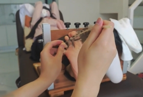 十根脚趾和玉一样的嫩美 脚底板无法想象的敏感 重磅藿藿cos足疗 真正的痒到死去活来的