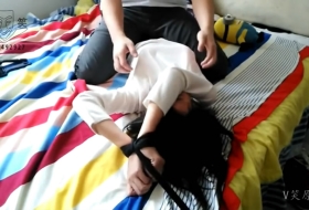 各种姿势不停的tk 这种姿势挠脚心好爽 不停的喊我受不了了 非常非常怕痒